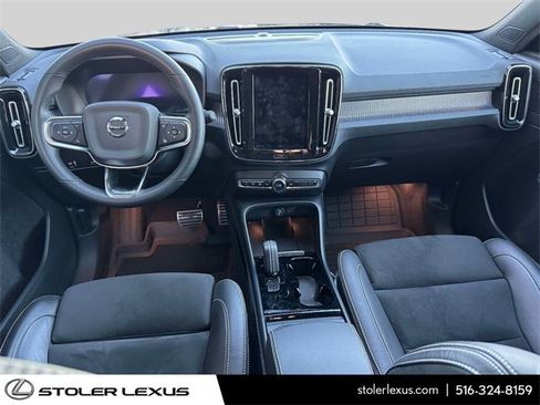 Used 2022 Volvo XC40 P8 Recharge Ultimate image 18