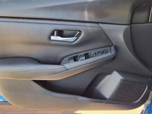 Used 2024 Nissan Sentra SV image 19