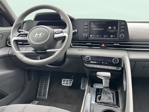 New 2026 Hyundai Elantra Sport FWD image 10
