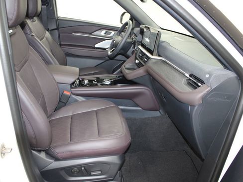 New 2026 Ford Explorer Platinum image 28