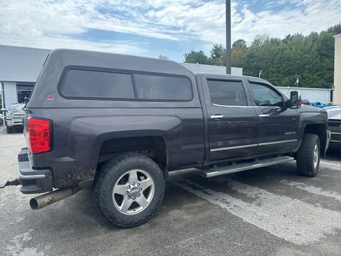 Used 2015 Chevrolet Silverado 2500 LTZ w/ Duramax Plus Package AWD/4WD image 2