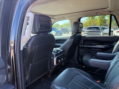 Used 2018 Ford Expedition Platinum AWD/4WD image 12