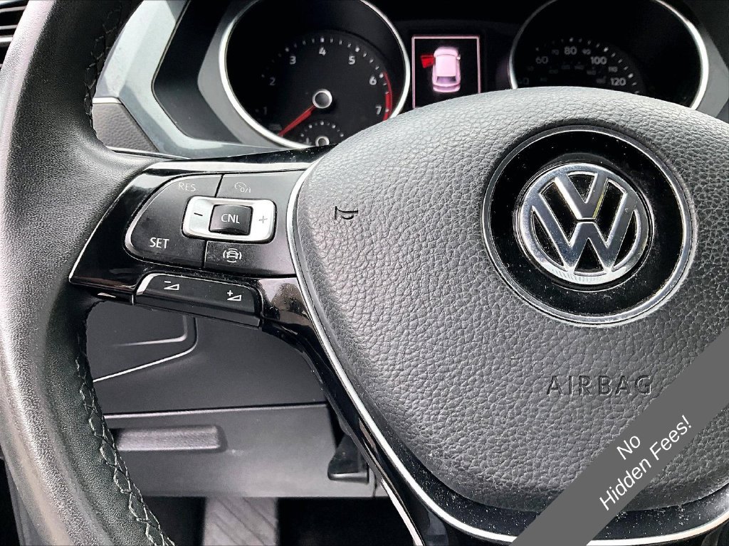 Used 2020 Volkswagen Tiguan SE AWD/4WD image 11