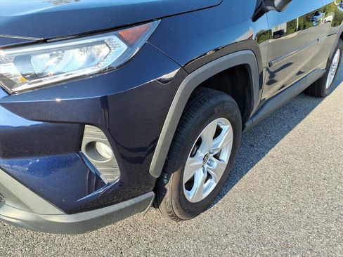 Used 2021 Toyota RAV4 XLE AWD/4WD image 8