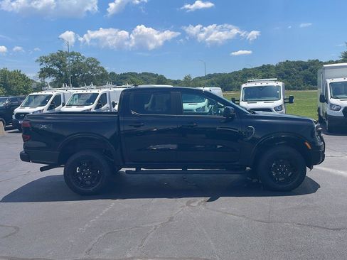 Used 2026 Ford Ranger Lariat w/ Black Appearance Package AWD/4WD image 9