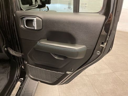 Used 2024 Jeep Wrangler High Altitude image 31