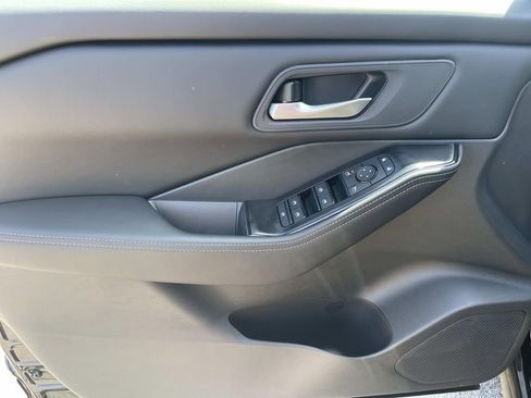 New 2026 Nissan Rogue SV FWD image 23