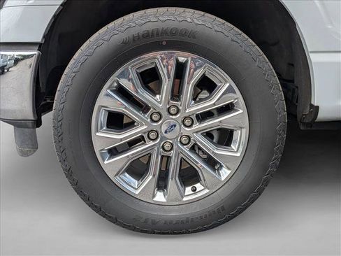 Used 2025 Ford F150 Lariat w/ Equipment Group 501A Mid AWD/4WD image 18