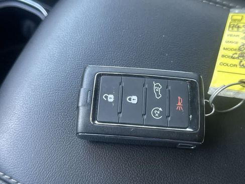 Used 2024 Jeep Grand Cherokee L Altitude RWD image 28