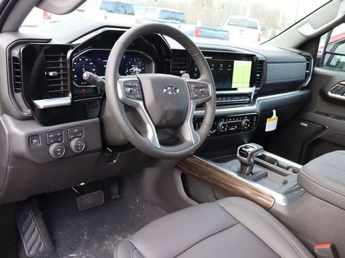 New 2026 Chevrolet Silverado 1500 LT Trail Boss w/ Convenience Package II AWD/4WD image 6