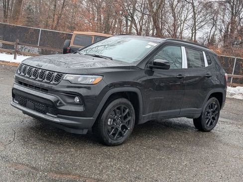 New 2026 Jeep Compass Latitude image 7