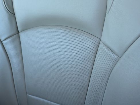 Used 2021 Buick Enclave Essence w/ Sport Touring Edition image 26