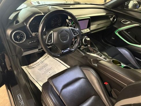 Used 2016 Chevrolet Camaro LT RWD image 34