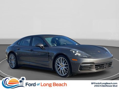 Used 2018 Porsche Panamera 4 AWD/4WD image 1
