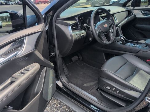 Used 2023 Cadillac XT5 Premium Luxury w/ Technology Package AWD/4WD image 14