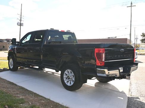 Used 2021 Ford F250 XLT w/ Camper Package image 7