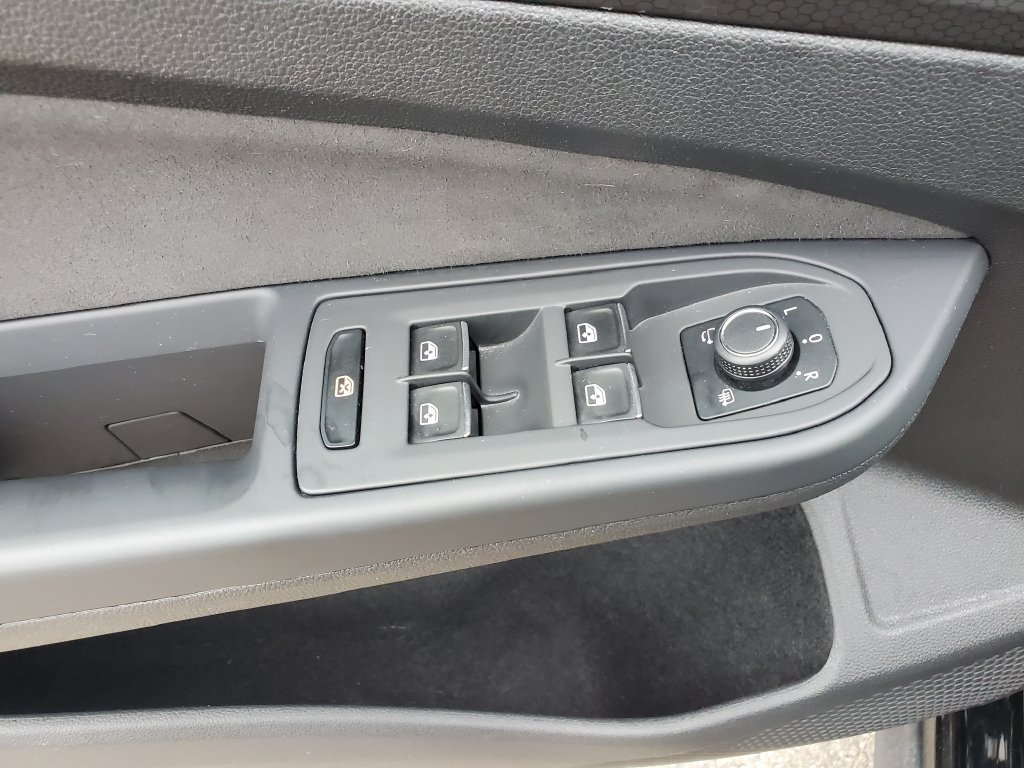 Used 2024 Volkswagen GTI S FWD image 14