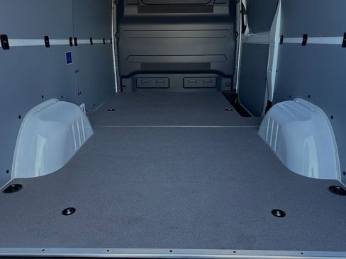 Used 2024 Mercedes-Benz Sprinter 144 Cargo image 14