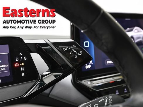 Used 2024 Volkswagen ID.4 2WD image 13