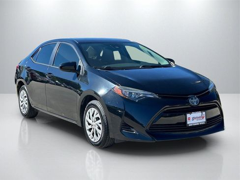Used 2019 Toyota Corolla L image 3