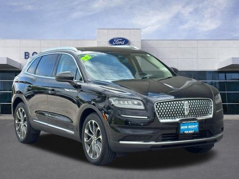 Used 2022 Lincoln Nautilus Reserve AWD/4WD image 2