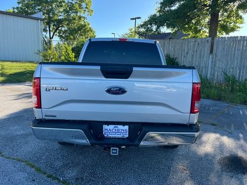 Used 2017 Ford F150 XLT AWD/4WD image 4