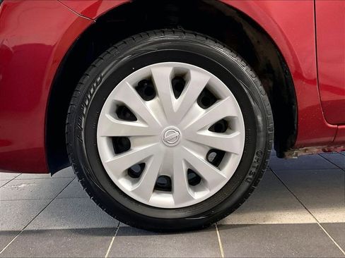 Used 2019 Nissan Versa S Plus FWD image 7
