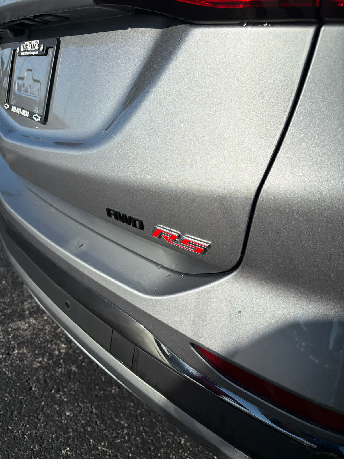 Used 2023 Chevrolet Equinox RS w/ LPO, Floor Liner Package AWD/4WD image 12