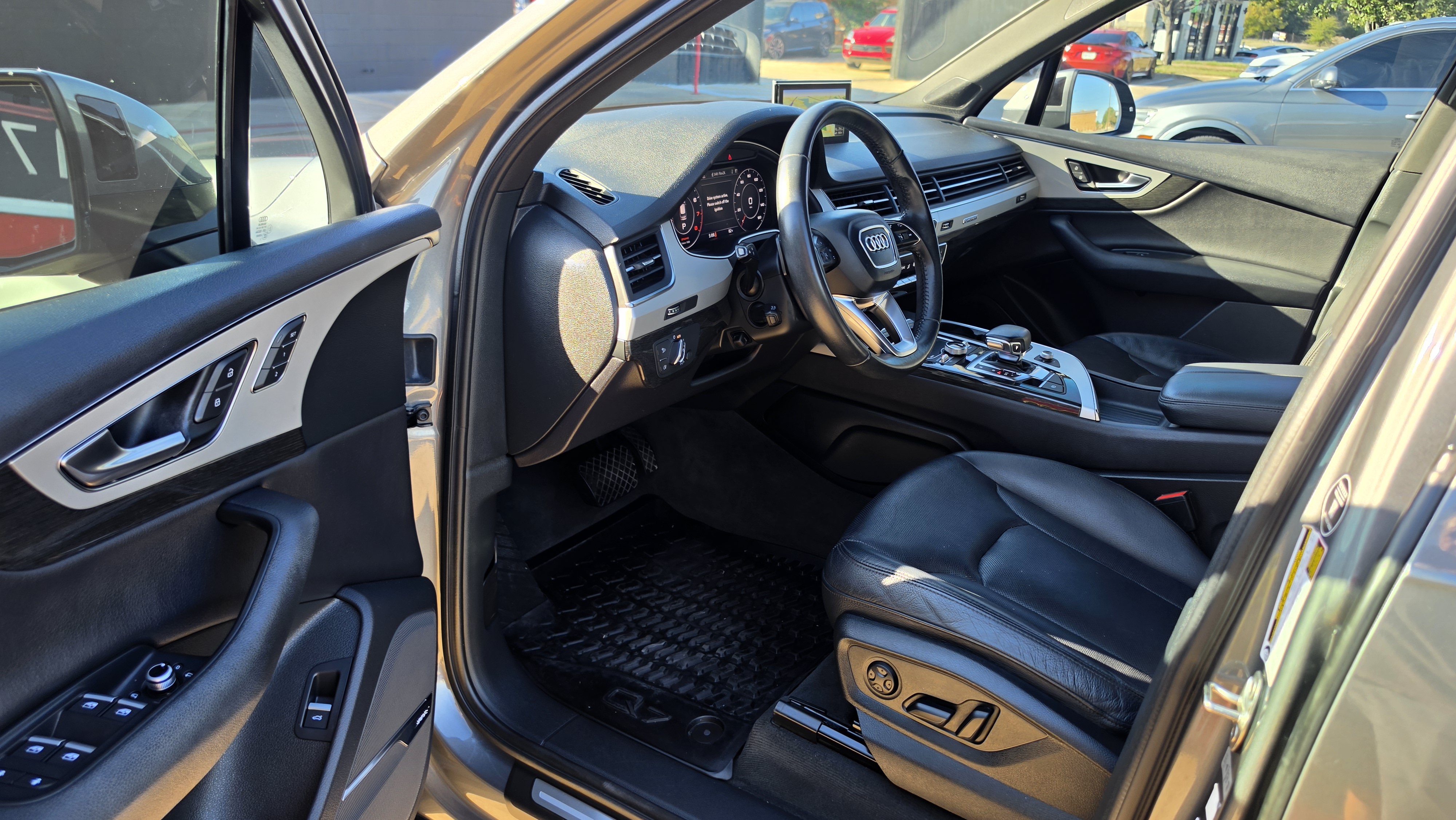 Used 2018 Audi Q7 2.0T Premium Plus AWD/4WD image 27