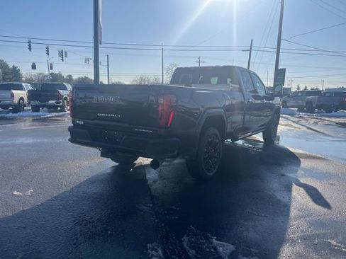 Used 2024 GMC Sierra 2500 Denali Ultimate image 6