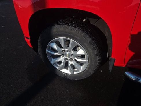 Used 2020 Chevrolet Silverado 1500 Custom w/ Custom Value Package image 13