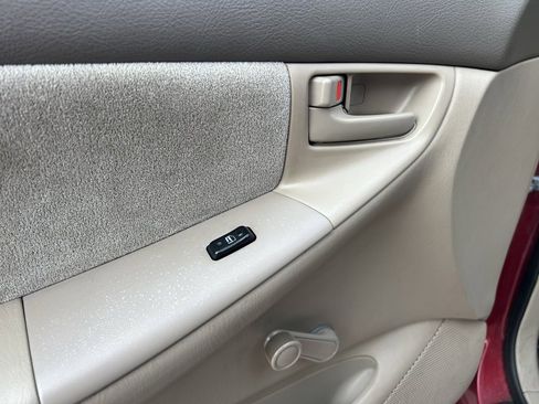 Used 2003 Toyota Corolla CE image 10