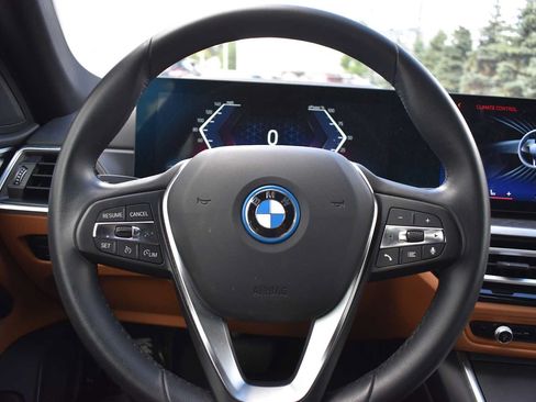 Used 2024 BMW i4 eDrive35 w/ Convenience Package RWD image 16