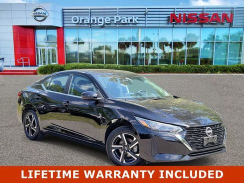 Used 2024 Nissan Sentra SV image 1