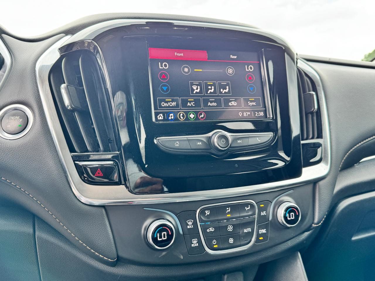 Used 2021 Chevrolet Traverse LS FWD image 24