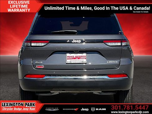 Used 2025 Jeep Grand Cherokee Limited AWD/4WD image 6