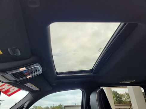 Used 2025 RAM 2500 Limited image 23