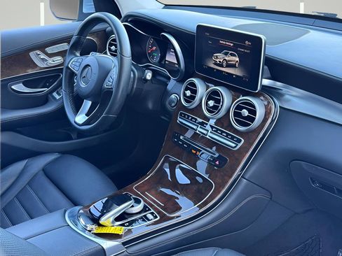 Used 2016 Mercedes-Benz GLC 300 4MATIC image 10