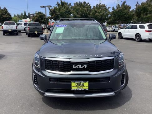 Used 2022 Kia Telluride EX w/ EX Premium Package FWD image 4