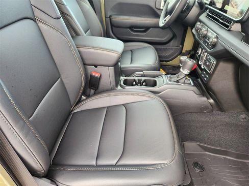 New 2026 Jeep Gladiator Sport image 10