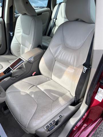 Used 2006 Volvo V70 2.4 FWD image 12