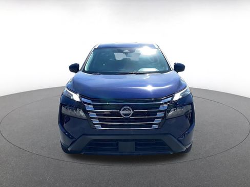 Used 2025 Nissan Rogue SV image 4