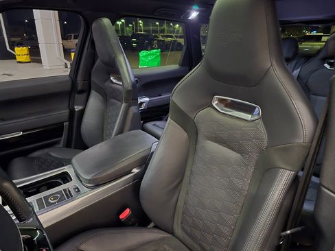 Used 2022 Land Rover Range Rover Sport SVR image 21