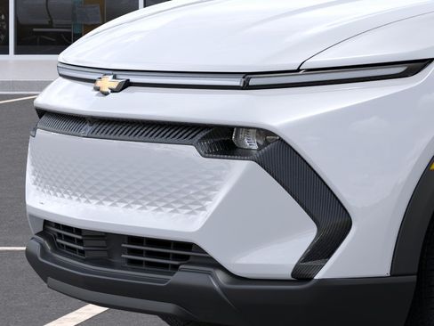New 2026 Chevrolet Equinox EV LT FWD image 13