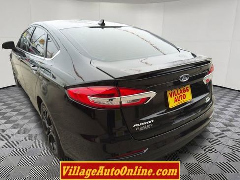 Used 2019 Ford Fusion SE w/ Equipment Group 151A image 11