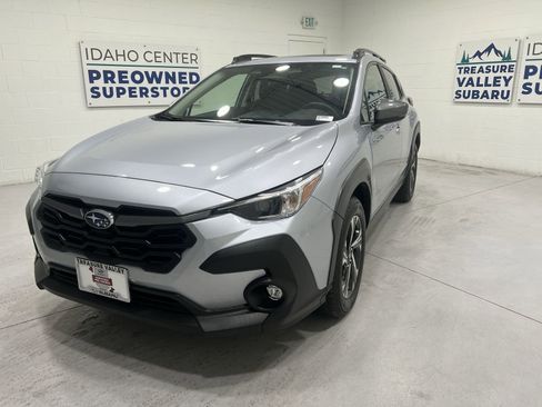 Certified 2025 Subaru Crosstrek 2.5i Premium AWD/4WD image 4