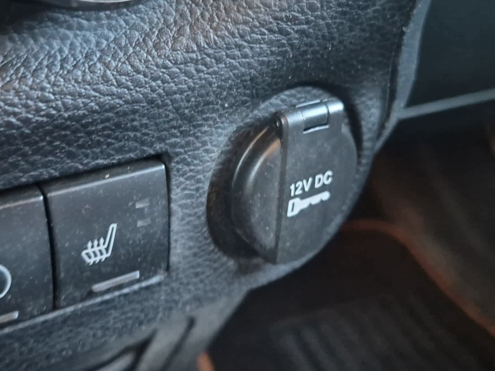 Used 2011 Jeep Wrangler Sahara w/ Dual Top Group AWD/4WD image 30