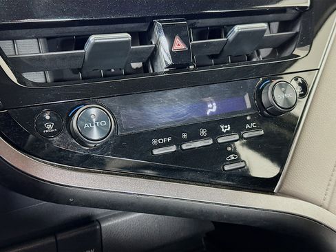 Used 2024 Toyota Camry LE image 23