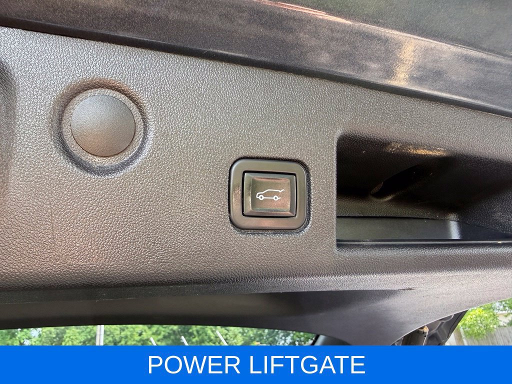 Used 2023 Chevrolet Equinox LT FWD image 7
