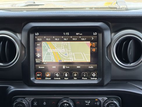 Used 2023 Jeep Wrangler Unlimited Sahara w/ Cold Weather Group AWD/4WD image 20